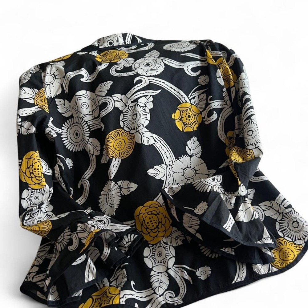 Oscar de la Renta black and yellow floral blouse with ruffle collar and cuffs - Picture 3 of 5